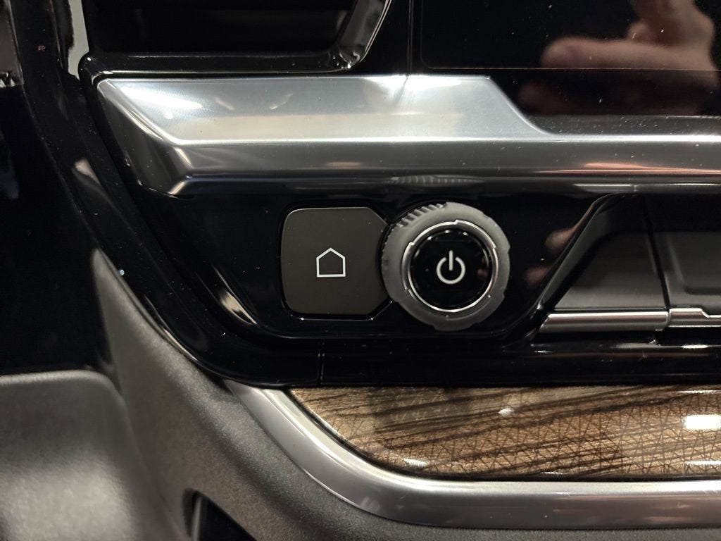 2026 Chevrolet Silverado 1500 RST Crew Cab Short Box 4WD