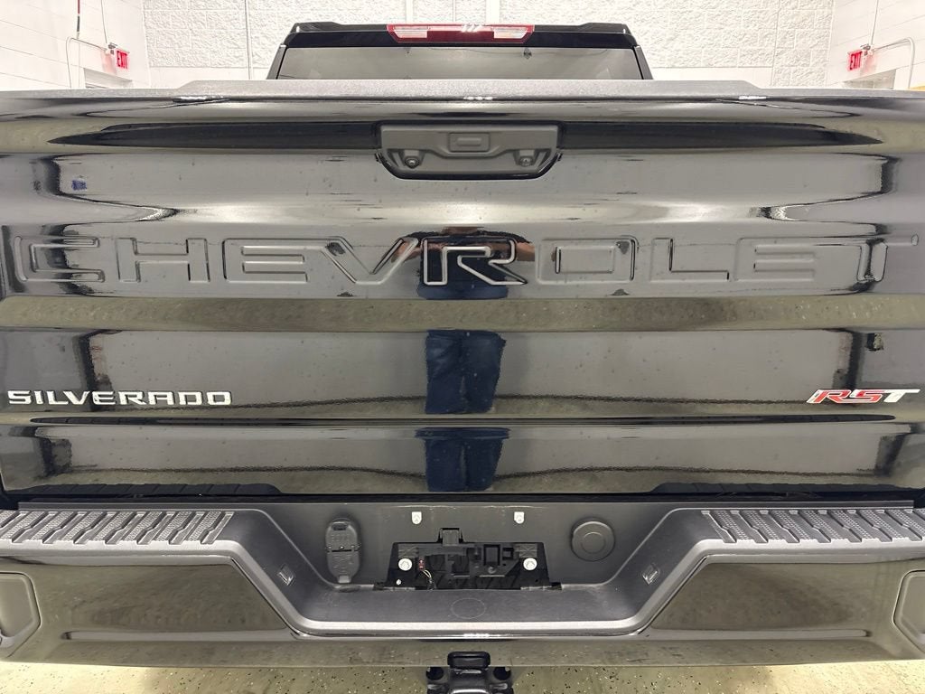 2026 Chevrolet Silverado 1500 RST Crew Cab Short Box 4WD
