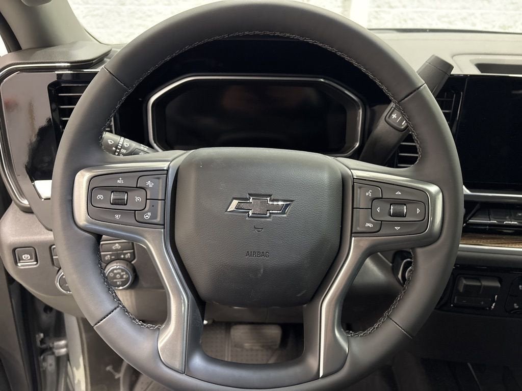 2026 Chevrolet Silverado 1500 RST Crew Cab Short Box 4WD
