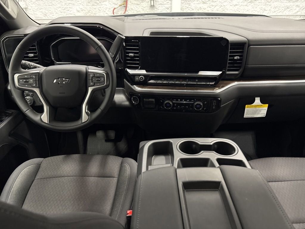 2026 Chevrolet Silverado 1500 RST Crew Cab Short Box 4WD