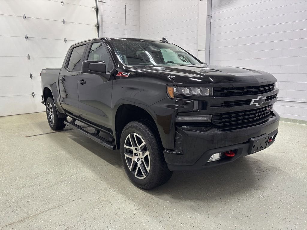 Used 2019 Chevrolet Silverado 1500 LT Trail Boss with VIN 3GCPYFED5KG228144 for sale in Rogers, Minnesota