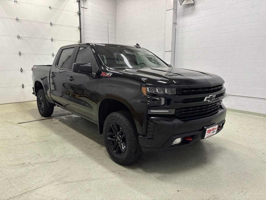 Used 2021 Chevrolet Silverado 1500 LT Trail Boss with VIN 3GCPYFEL2MG139495 for sale in Rogers, Minnesota