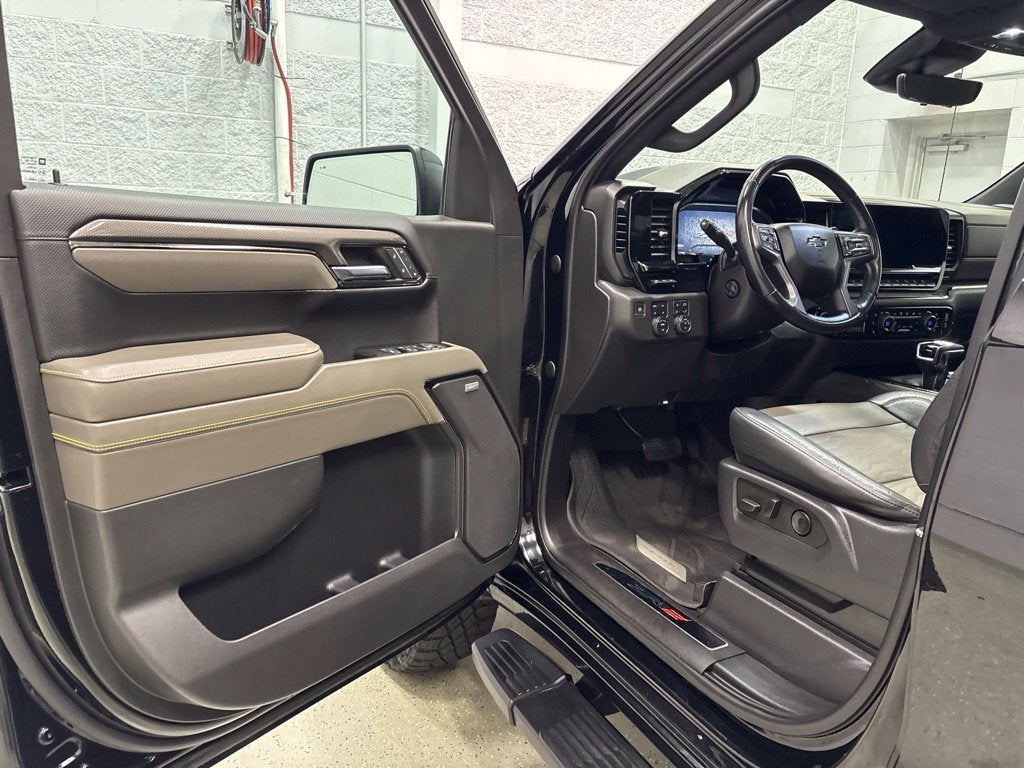 2023 Chevrolet Silverado 1500 ZR2