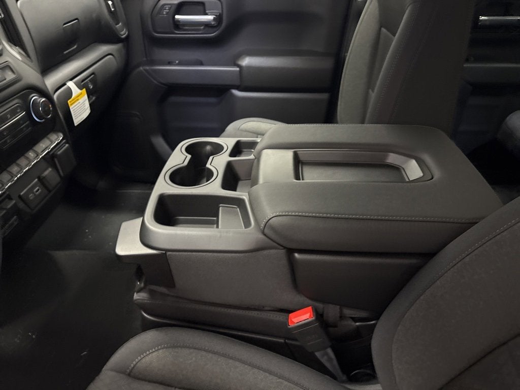 2026 Chevrolet Silverado 1500 Custom Trail Boss Crew Cab Short Box 4WD