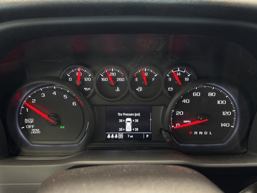 2026 Chevrolet Silverado 1500 Custom Trail Boss Crew Cab Short Box 4WD