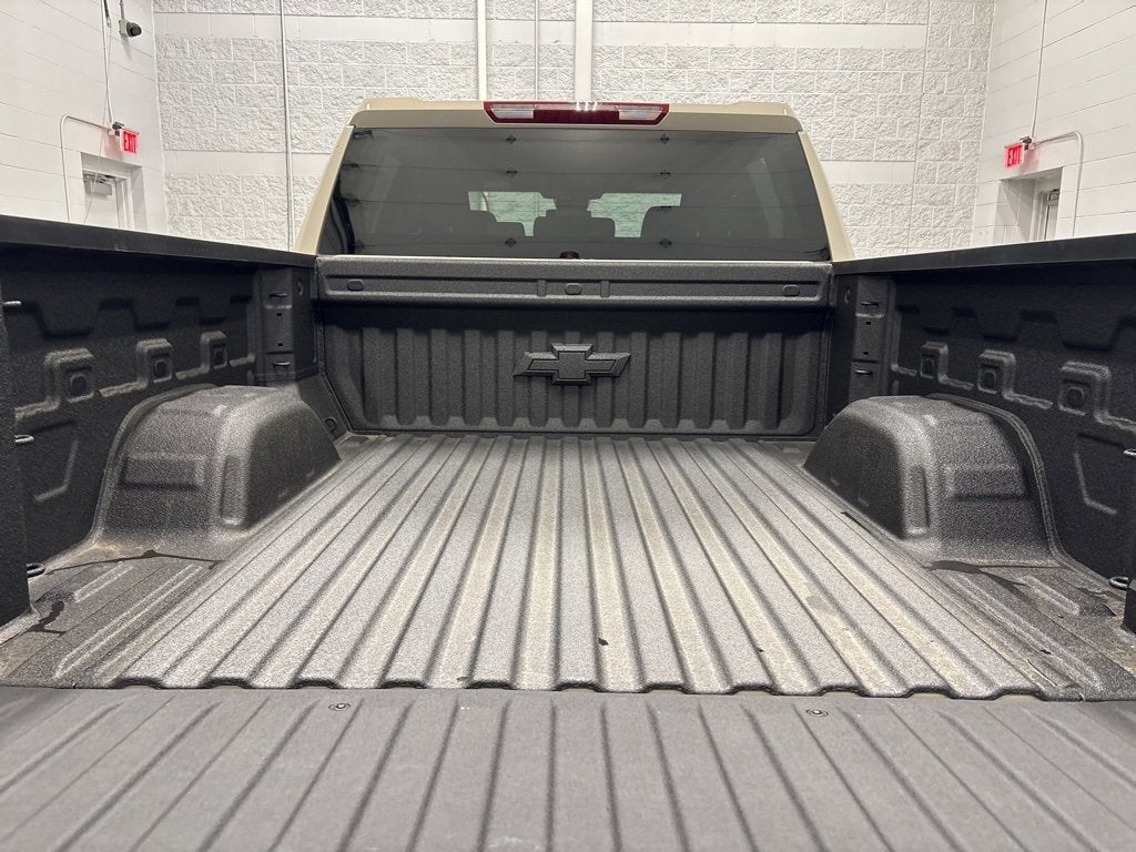 2026 Chevrolet Silverado 1500 Custom Trail Boss Crew Cab Short Box 4WD