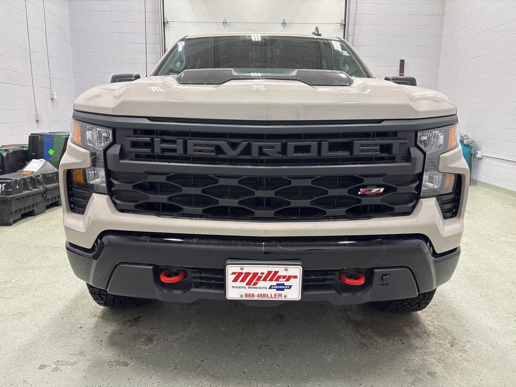 2026 Chevrolet Silverado 1500 Custom Trail Boss Crew Cab Short Box 4WD