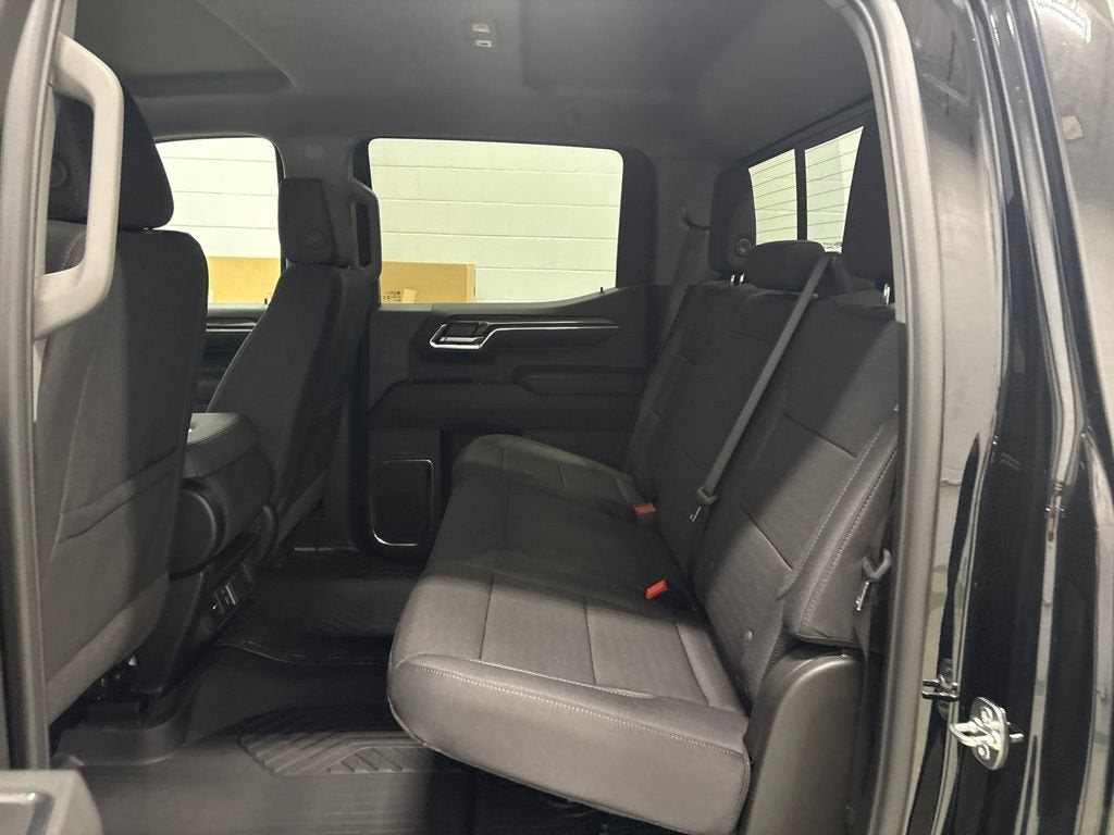 2026 Chevrolet Silverado 1500 LT Crew Cab Short Box 4WD