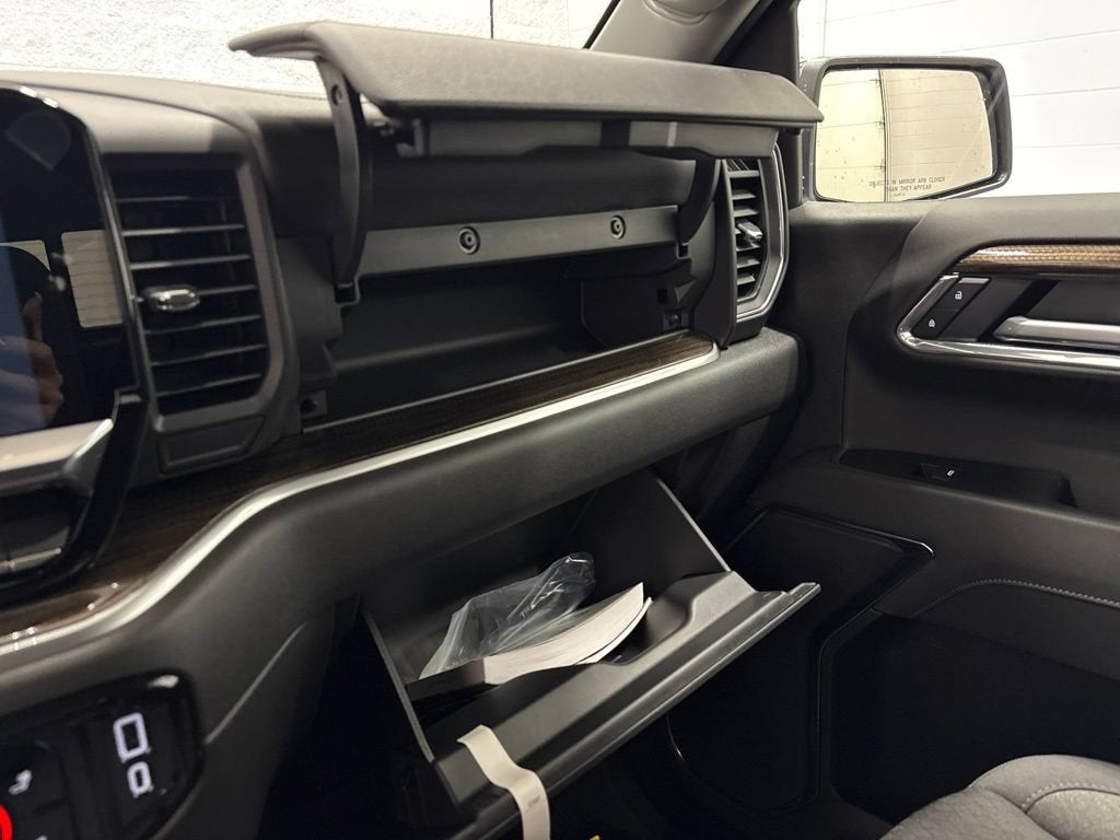 2026 Chevrolet Silverado 1500 LT Crew Cab Short Box 4WD