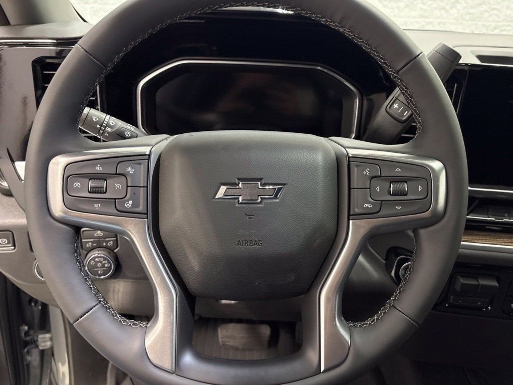 2026 Chevrolet Silverado 1500 RST Crew Cab Short Box 4WD