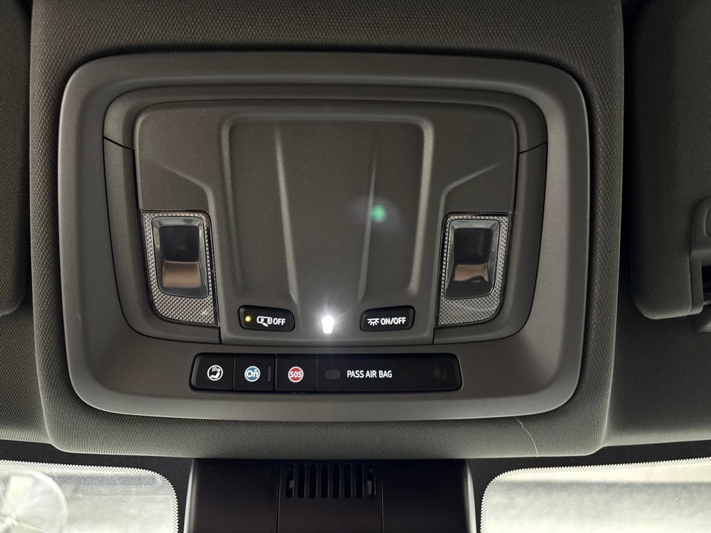 2026 Chevrolet Silverado 1500 RST Crew Cab Short Box 4WD