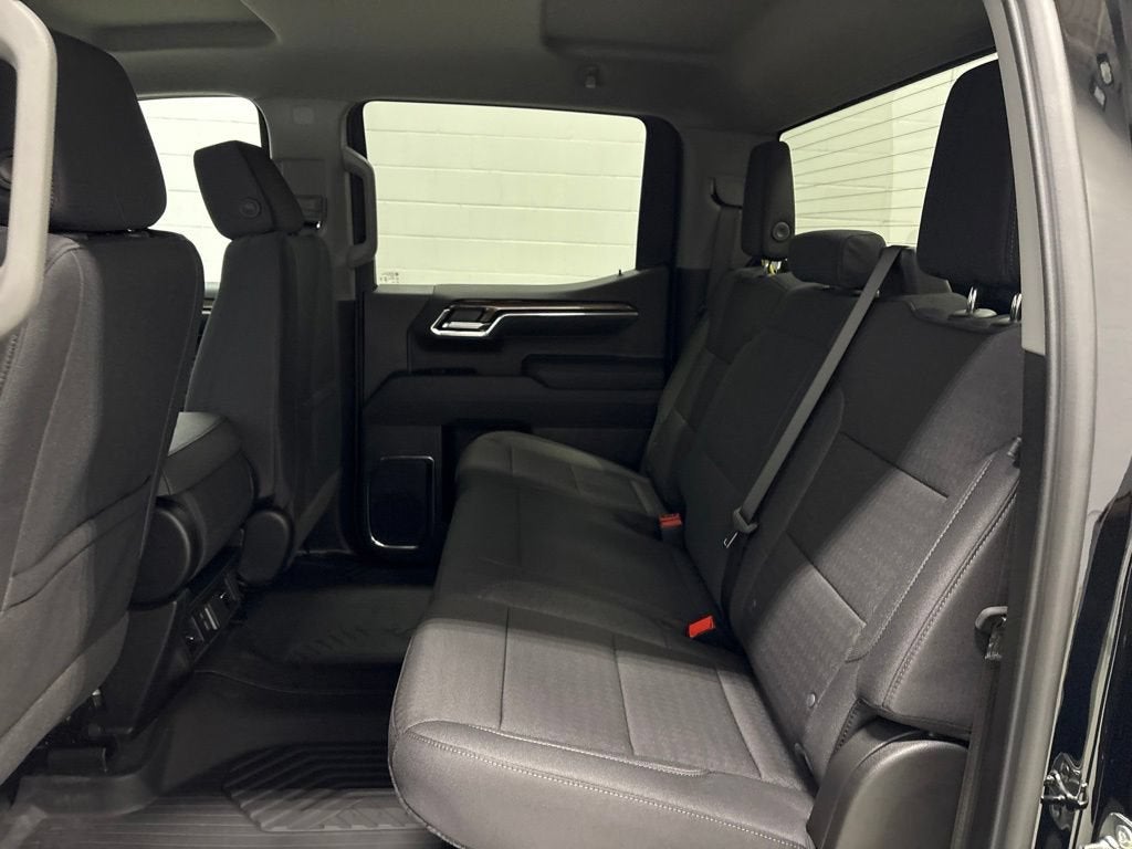 2026 Chevrolet Silverado 1500 RST Crew Cab Short Box 4WD