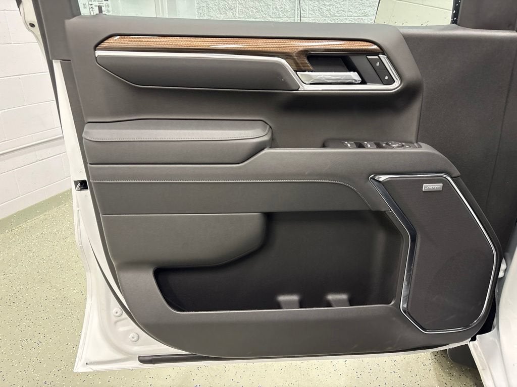 2026 Chevrolet Silverado 1500 RST Crew Cab Short Box 4WD
