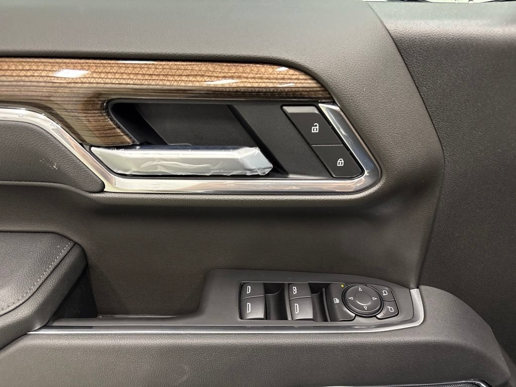 2026 Chevrolet Silverado 1500 RST Crew Cab Short Box 4WD