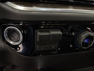 2026 Chevrolet Silverado 1500 RST Crew Cab Short Box 4WD
