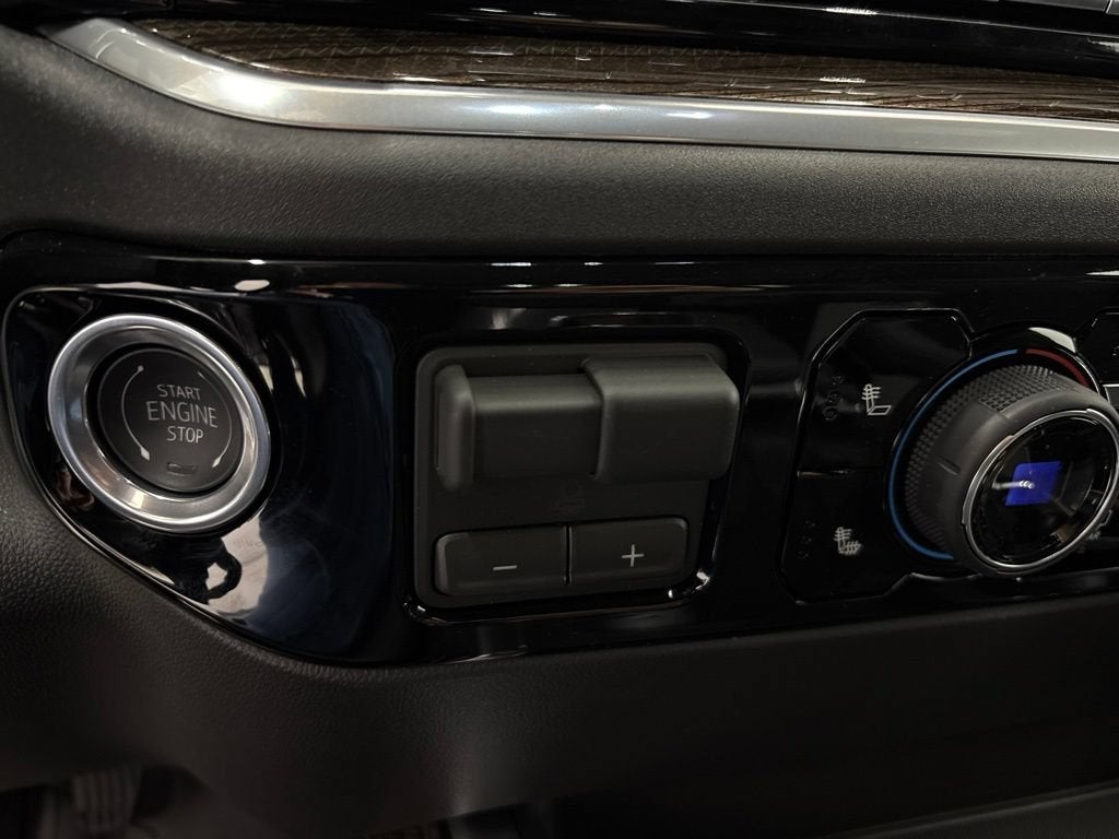 2026 Chevrolet Silverado 1500 RST Crew Cab Short Box 4WD