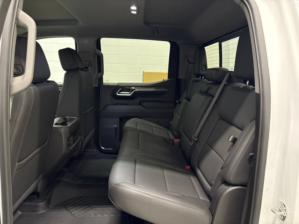2026 Chevrolet Silverado 1500 RST Crew Cab Short Box 4WD
