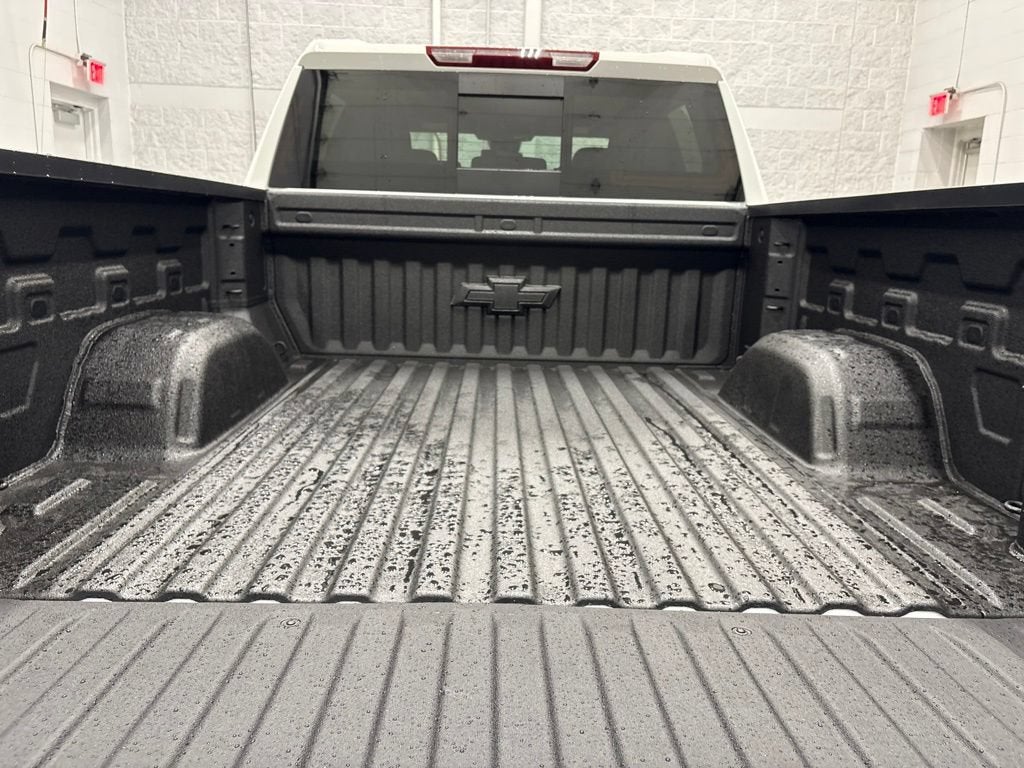 2026 Chevrolet Silverado 1500 RST Crew Cab Short Box 4WD
