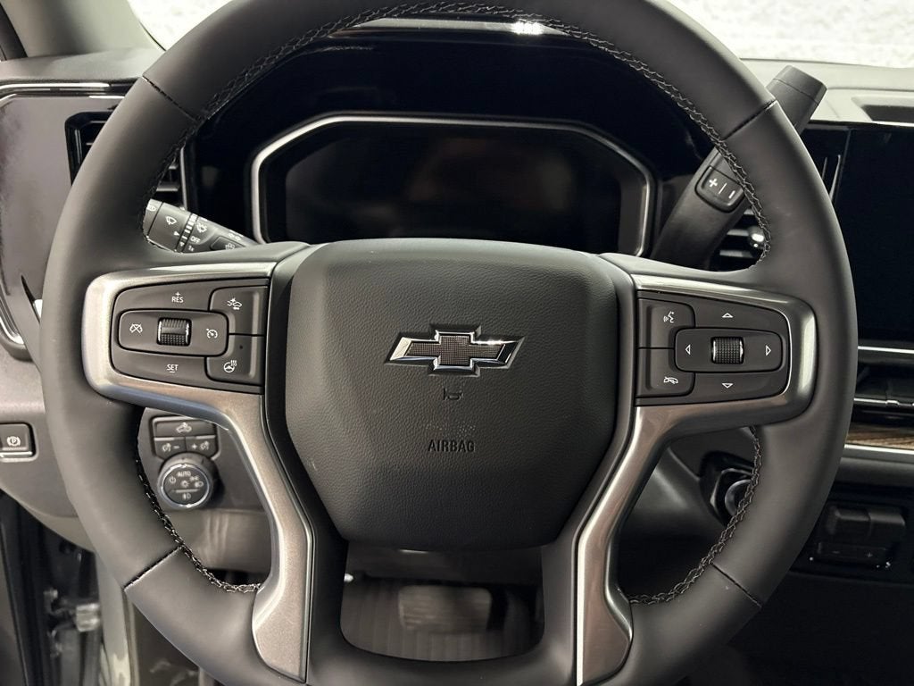 2026 Chevrolet Silverado 1500 RST Crew Cab Short Box 4WD
