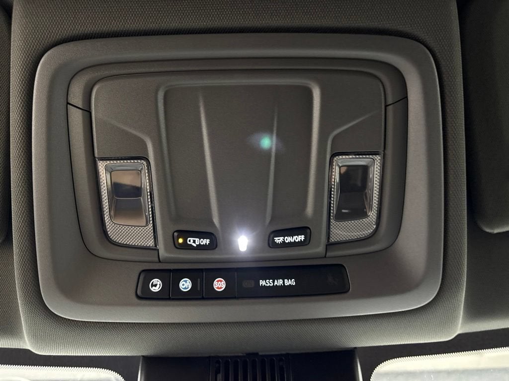 2026 Chevrolet Silverado 1500 RST Crew Cab Short Box 4WD