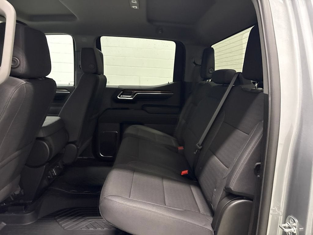 2026 Chevrolet Silverado 1500 RST Crew Cab Short Box 4WD