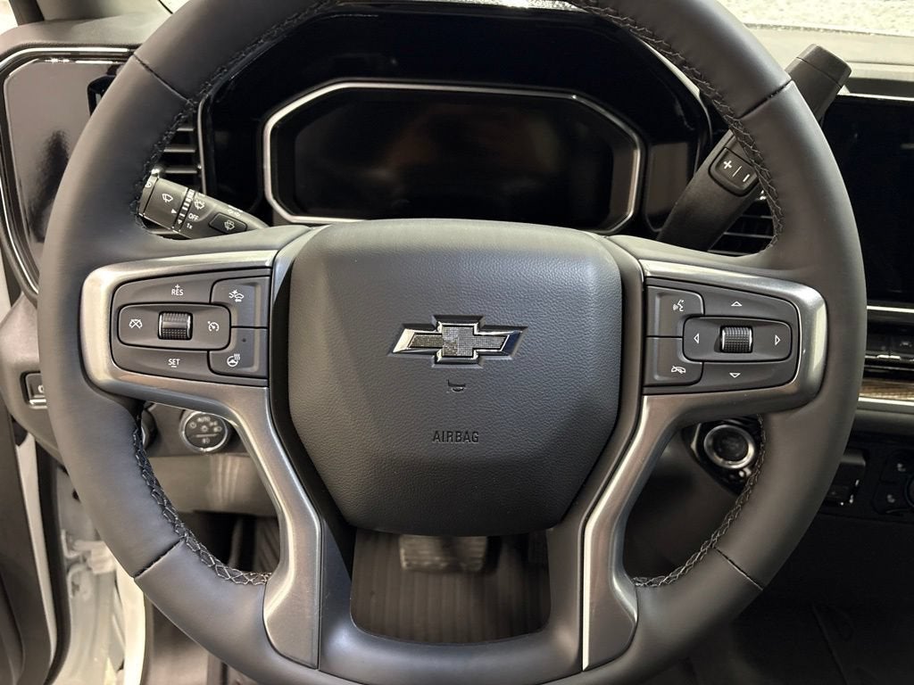 2026 Chevrolet Silverado 1500 RST Crew Cab Short Box 4WD