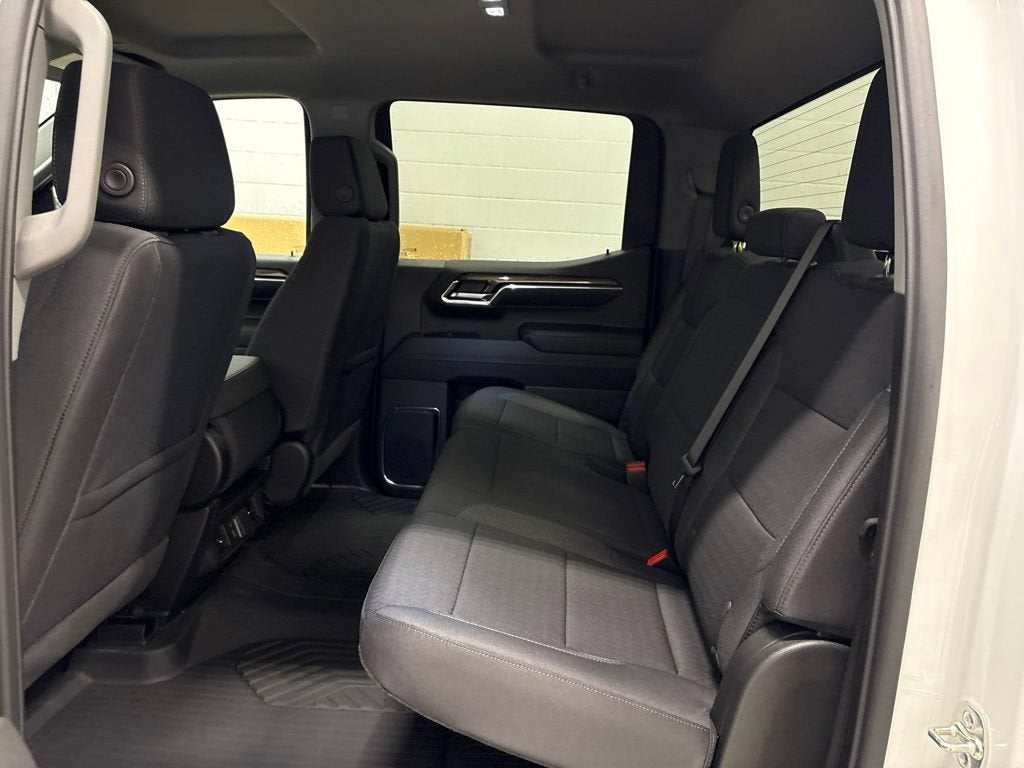 2026 Chevrolet Silverado 1500 RST Crew Cab Short Box 4WD