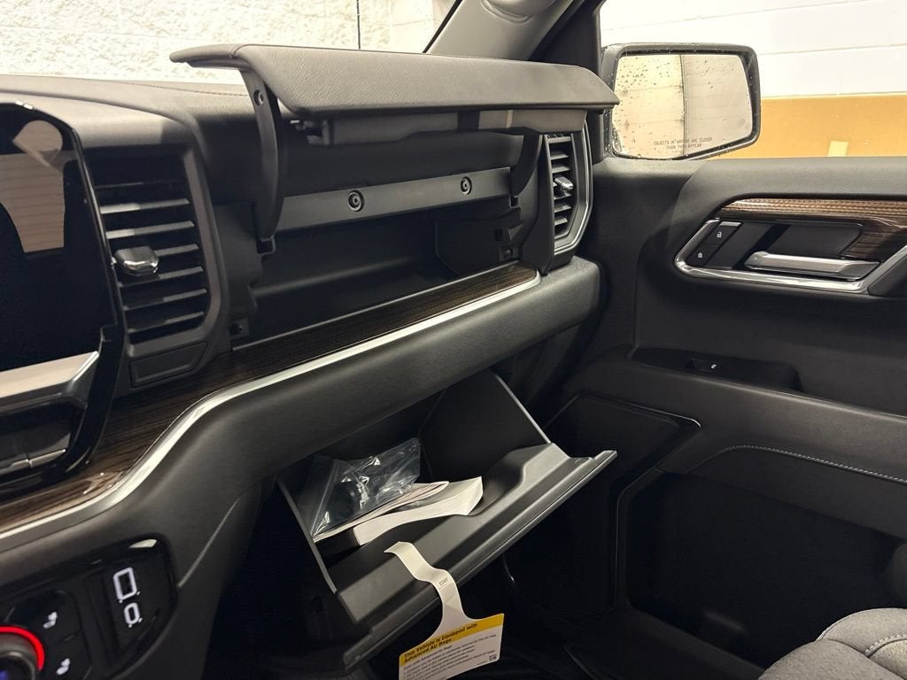 2026 Chevrolet Silverado 1500 RST Crew Cab Short Box 4WD