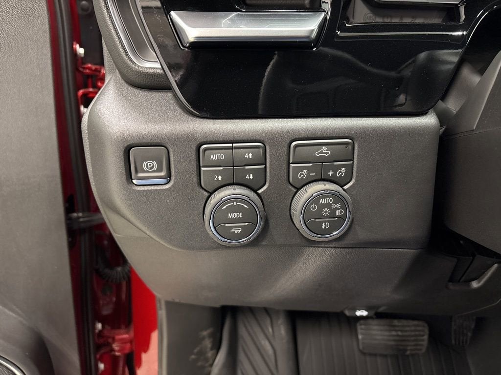 2026 Chevrolet Silverado 1500 RST Crew Cab Short Box 4WD