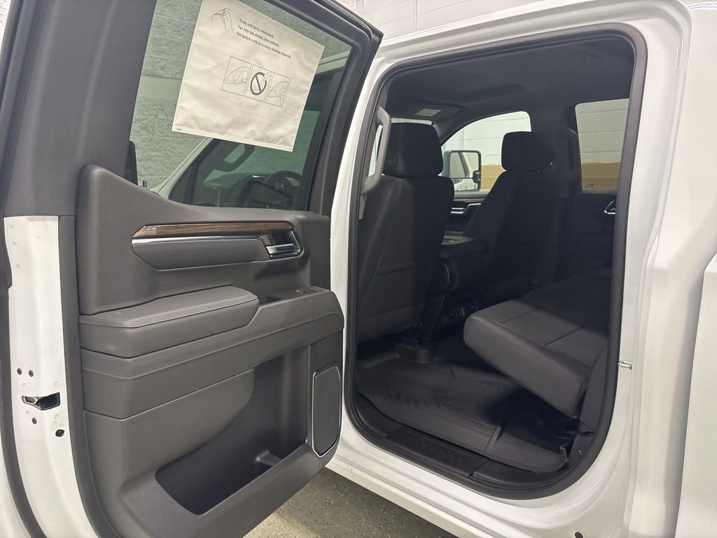 2026 Chevrolet Silverado 1500 RST Crew Cab Standard Box 4WD