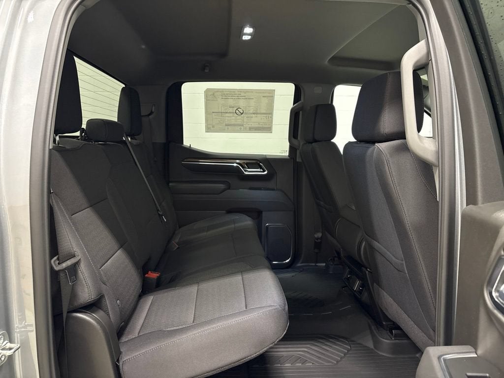 2026 Chevrolet Silverado 1500 RST Crew Cab Short Box 4WD