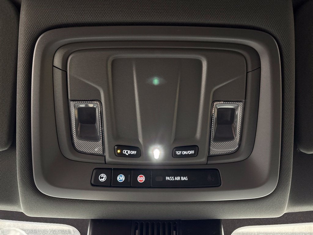 2026 Chevrolet Silverado 1500 RST Crew Cab Short Box 4WD