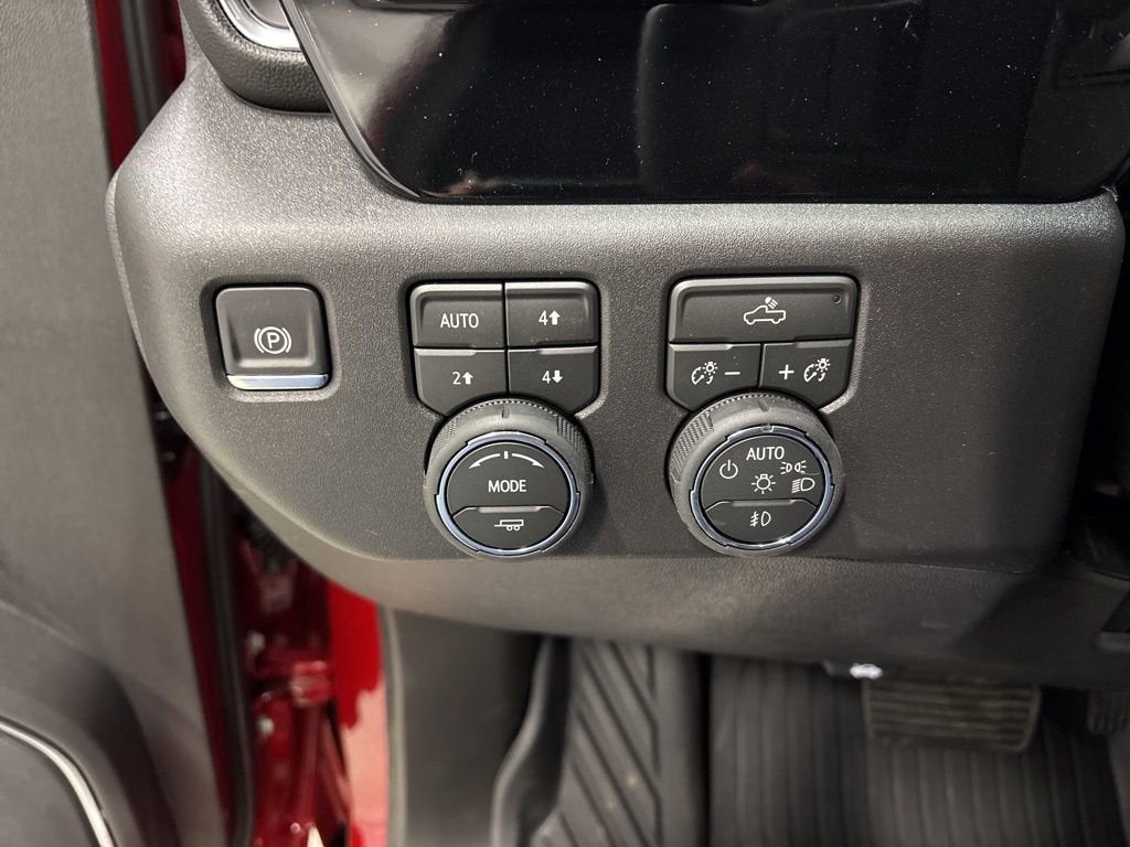 2026 Chevrolet Silverado 1500 RST Crew Cab Short Box 4WD