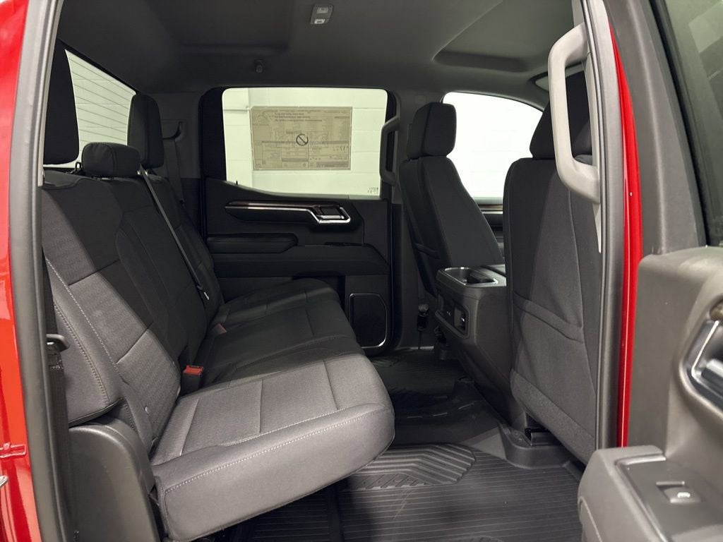 2026 Chevrolet Silverado 1500 RST Crew Cab Short Box 4WD