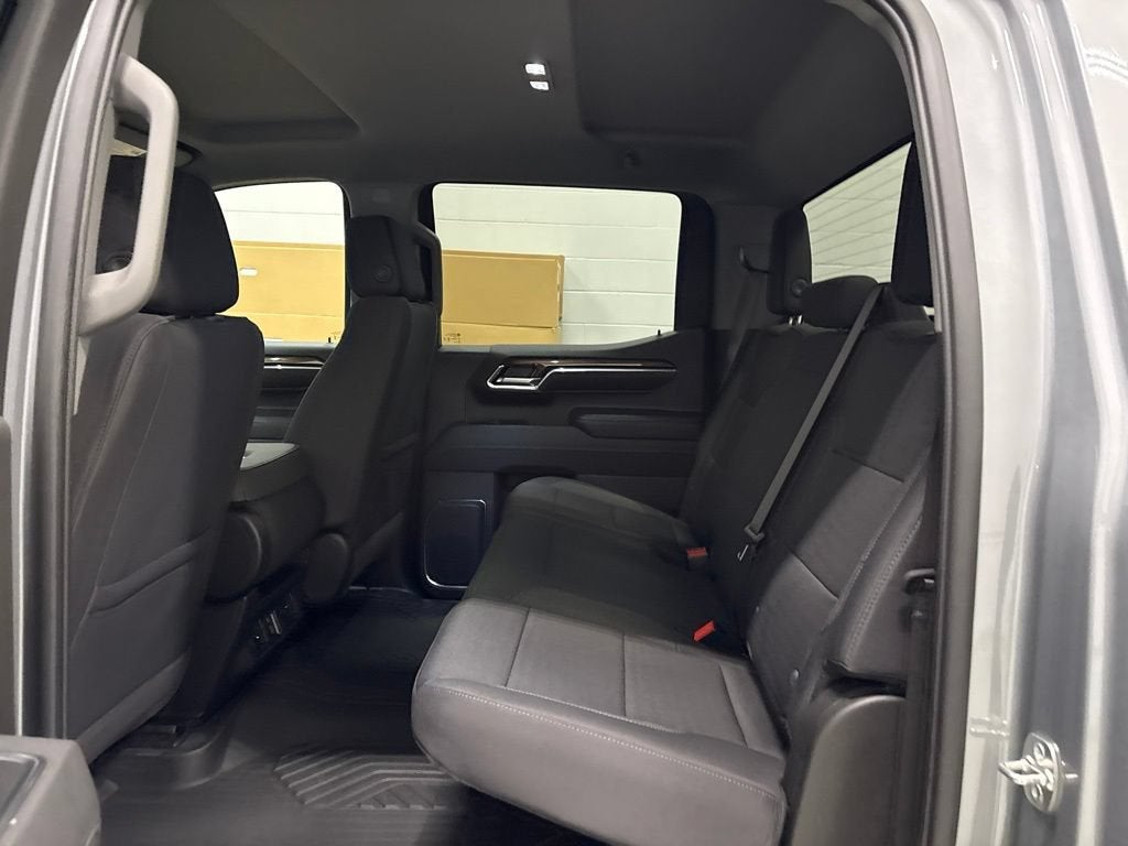 2026 Chevrolet Silverado 1500 RST Crew Cab Short Box 4WD
