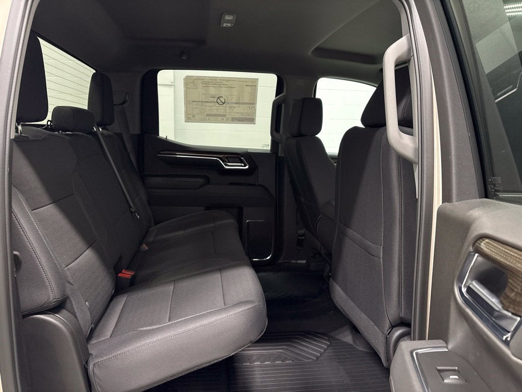 2026 Chevrolet Silverado 1500 RST Crew Cab Short Box 4WD