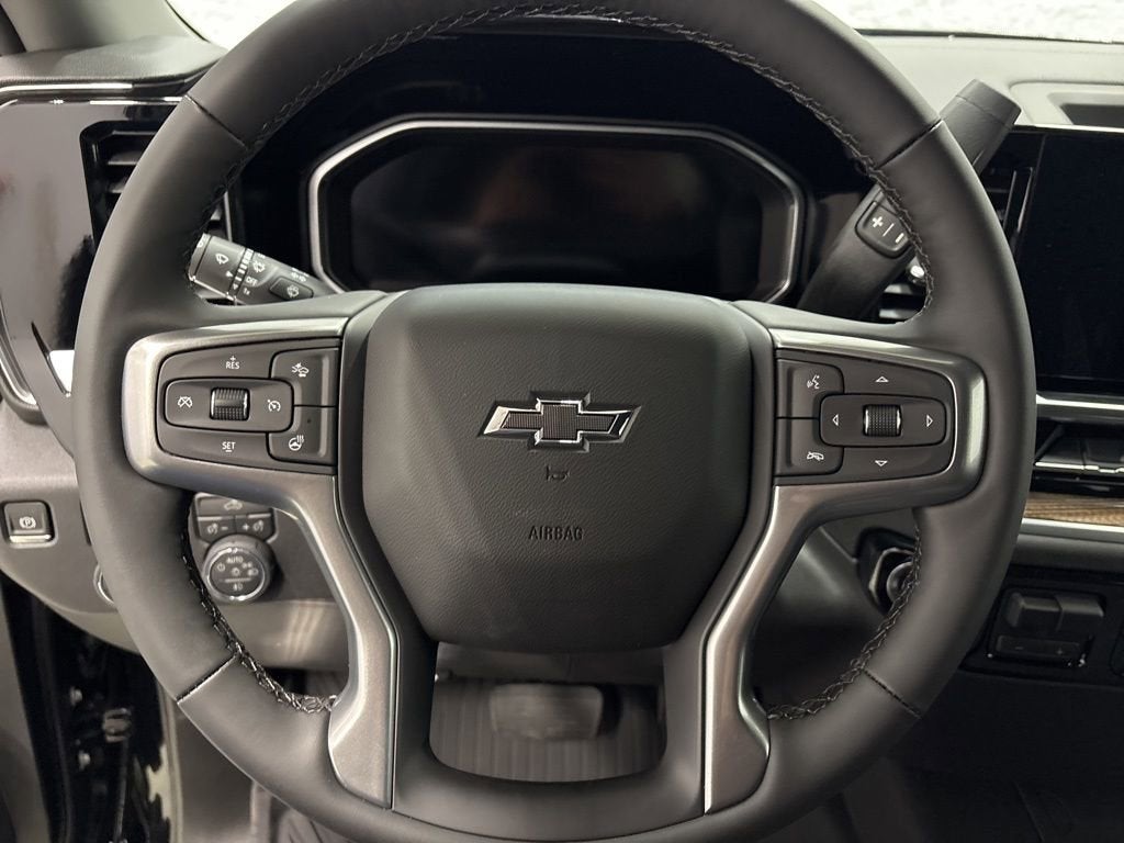 2026 Chevrolet Silverado 1500 RST Crew Cab Standard Box 4WD