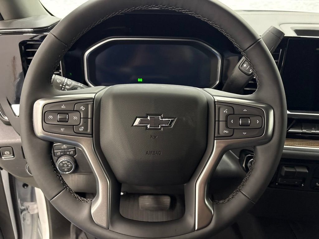 2026 Chevrolet Silverado 1500 RST Crew Cab Short Box 4WD
