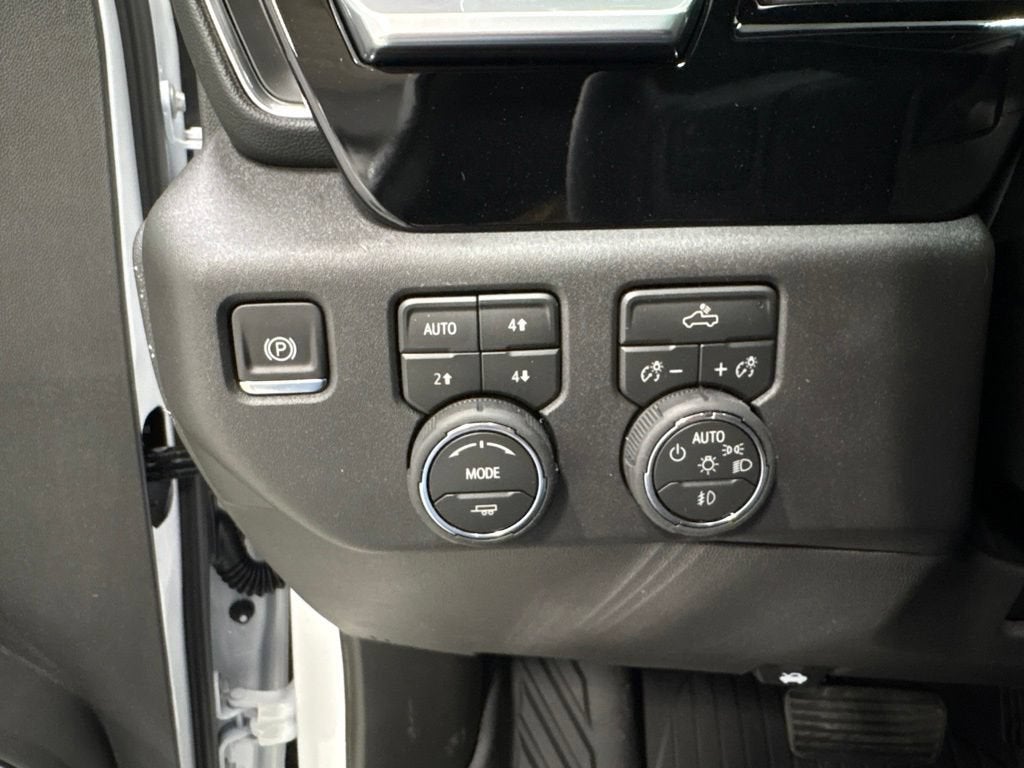 2026 Chevrolet Silverado 1500 RST Crew Cab Short Box 4WD