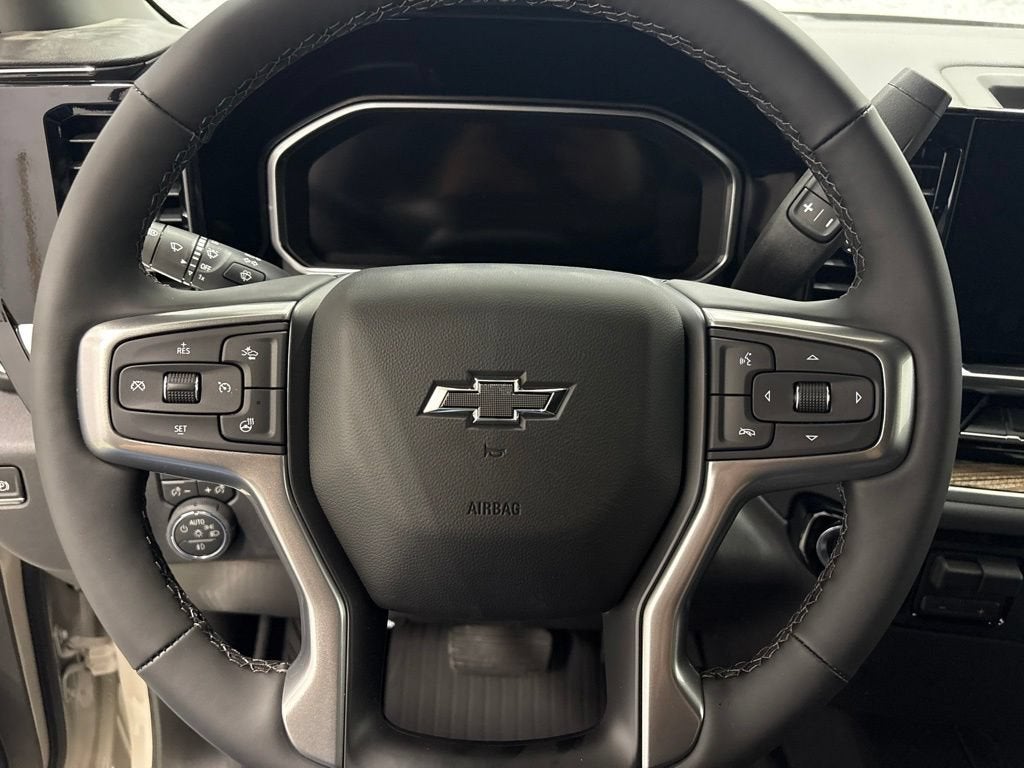 2026 Chevrolet Silverado 1500 RST Crew Cab Short Box 4WD