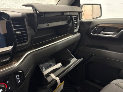 2026 Chevrolet Silverado 1500 RST Crew Cab Short Box 4WD