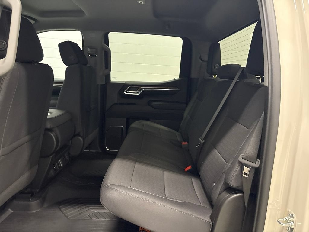 2026 Chevrolet Silverado 1500 RST Crew Cab Short Box 4WD