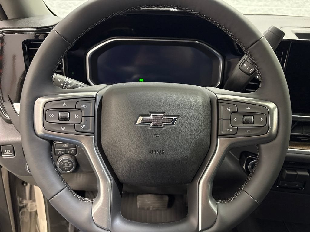 2026 Chevrolet Silverado 1500 RST Crew Cab Short Box 4WD
