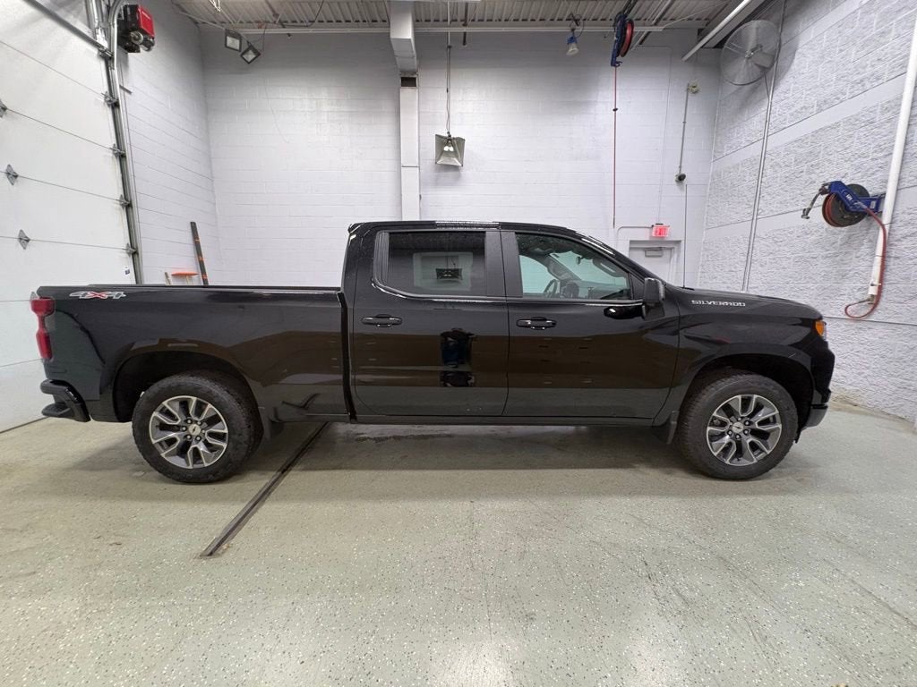 2026 Chevrolet Silverado 1500 RST Crew Cab Standard Box 4WD