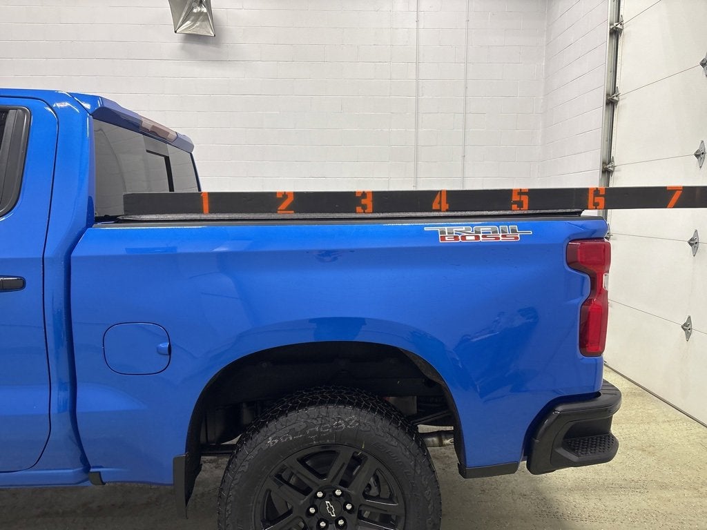 2026 Chevrolet Silverado 1500 LT Trail Boss Crew Cab Short Box 4WD