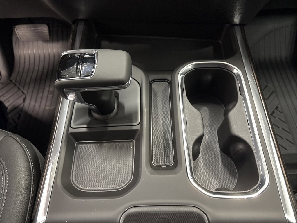 2026 Chevrolet Silverado 1500 LT Trail Boss Crew Cab Short Box 4WD