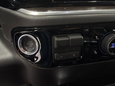 2026 Chevrolet Silverado 1500 LT Trail Boss Crew Cab Short Box 4WD