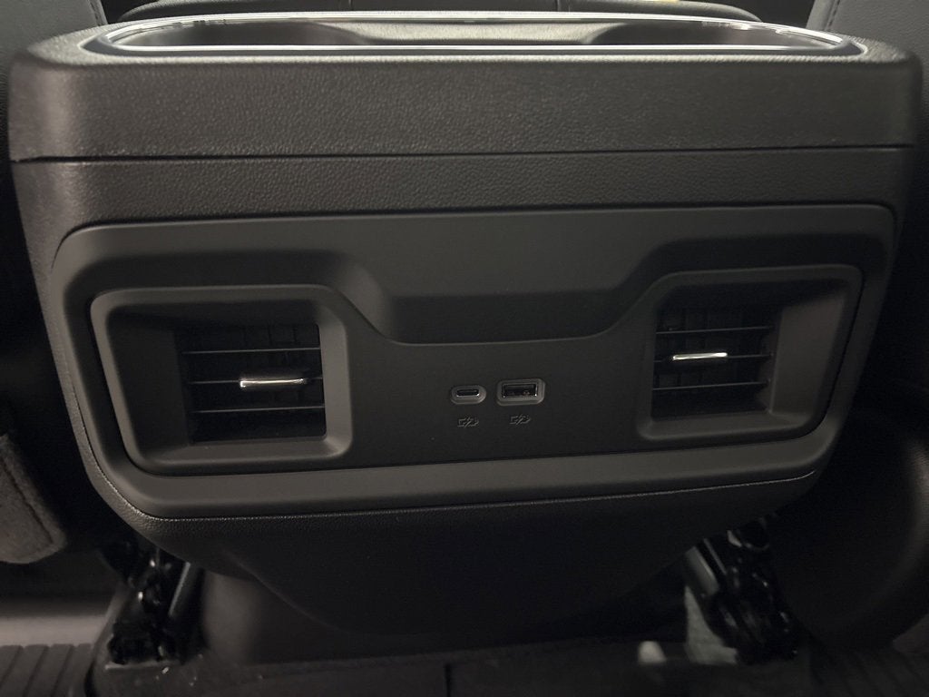 2026 Chevrolet Silverado 1500 LT Trail Boss Crew Cab Short Box 4WD