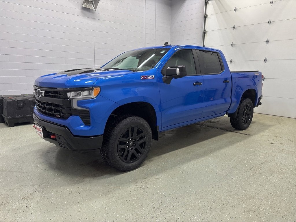 2026 Chevrolet Silverado 1500 LT Trail Boss Crew Cab Short Box 4WD