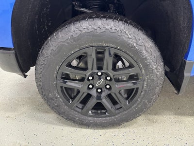 2026 Chevrolet Silverado 1500 LT Trail Boss Crew Cab Short Box 4WD